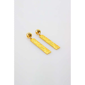 ic: Earring. Gift for her. Gold. Luxury. Women. Christmas. Valentine gift for her